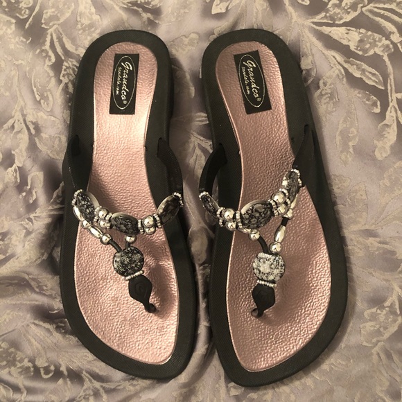 Sandals - Picture 1 of 5